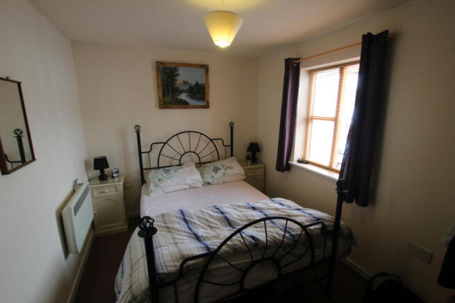 2 bed Flat to rent Image 6