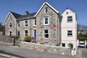Flat 2, Hardy House, The Square, Truro TR3 7AY