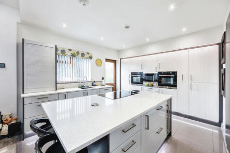 Pilgrims Way, Ashford, TN27 0
