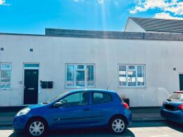 Flat 3, 202 204, Station Road, Rainham, Gillingham ME8 7PR