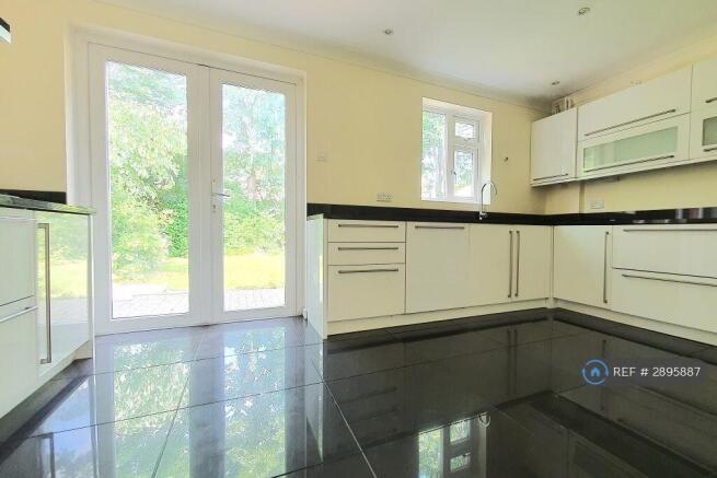 Kitchen / Dining
