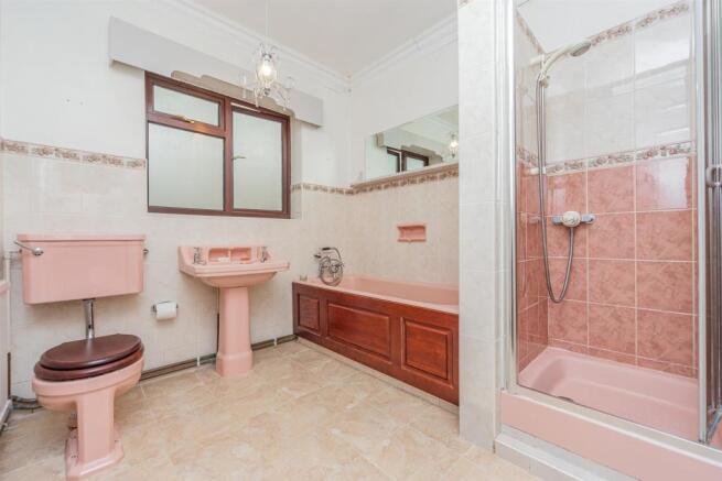 Scraptoft-Lane-Leicester-bungalow-IMG_8058.jpg