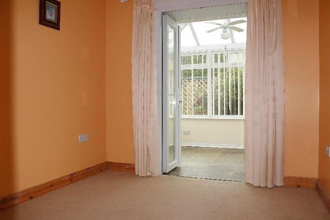Dining Room- interne