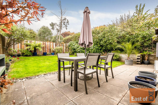 9 Holland Park - ...