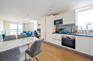 Flat 26, 527 529 Bishopsgate House, Staines Road, Hounslow TW4 5DZ
