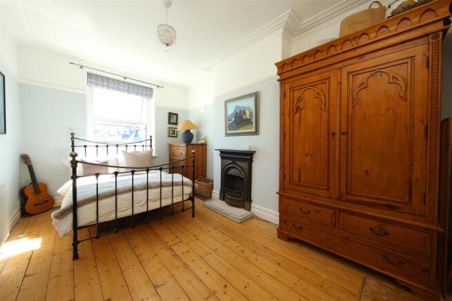 102 Kimberley Rd 1745.JPG