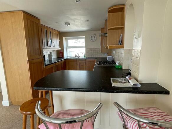 Kitchen...jpg