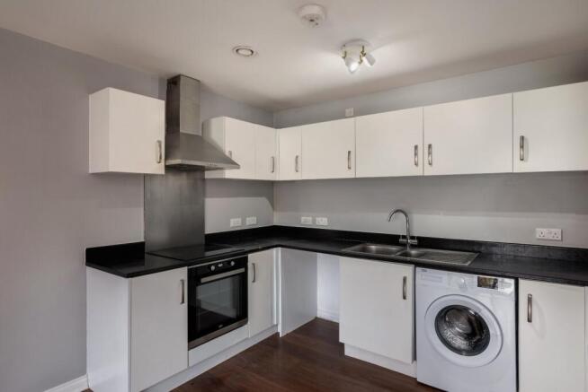 2 bed Flat to rent Image 4