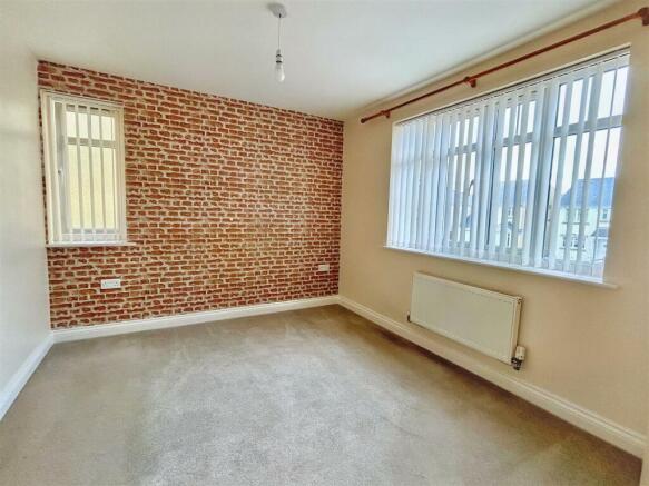 Bedroom 2 x.jpg