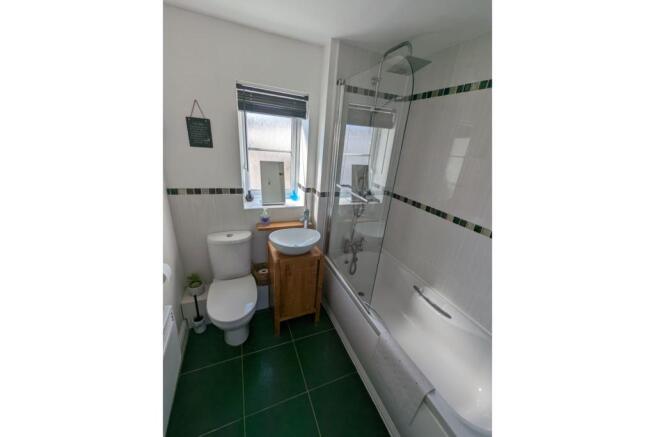 Photo 11