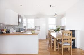 13, 60 Manor Gardens, Larkhall Rise, London SW4 6JZ