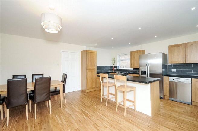 Dining/Kitchen