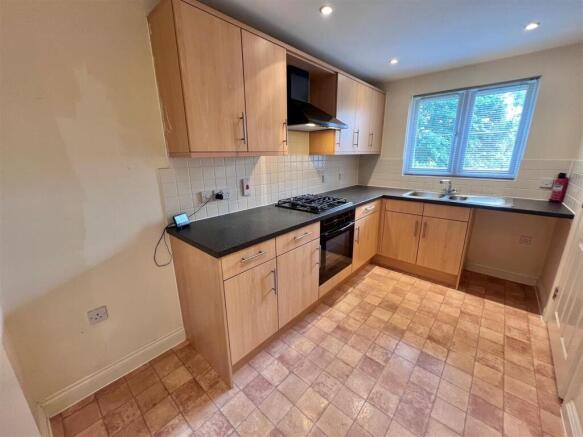 kitchen...jpg