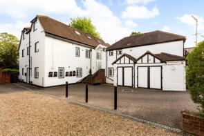 Flat 5, Ray Mill Inn, Boulters Lock Island, Maidenhead SL6 8PE