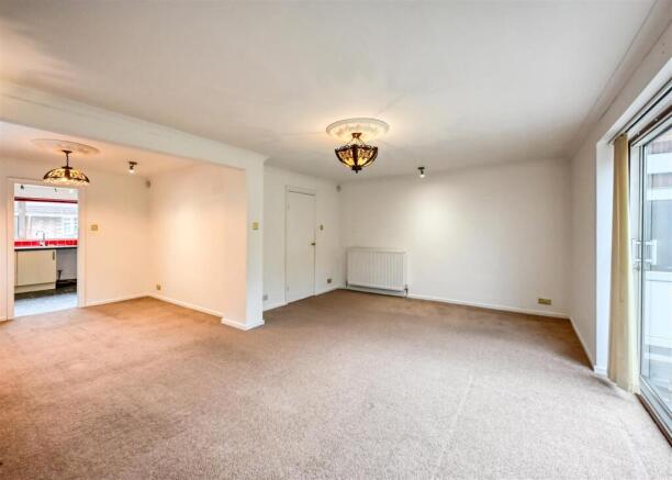 21 Bellencroft Gardens-04.jpg