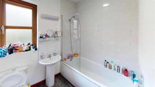 Bollin-Drive-Bathroom.jpg