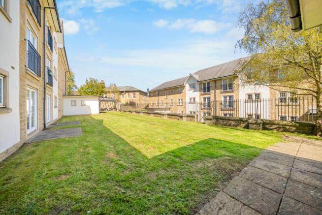 1 bed Flat for sale Image 11