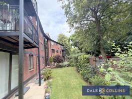 Flat 4, Queens Court, Queens Park Avenue, Longton, Stoke-on-trent ST3 4SU