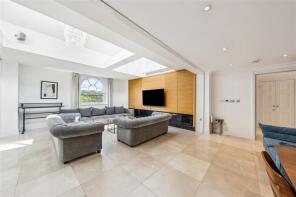 16, York Terrace West, London NW1 4QA