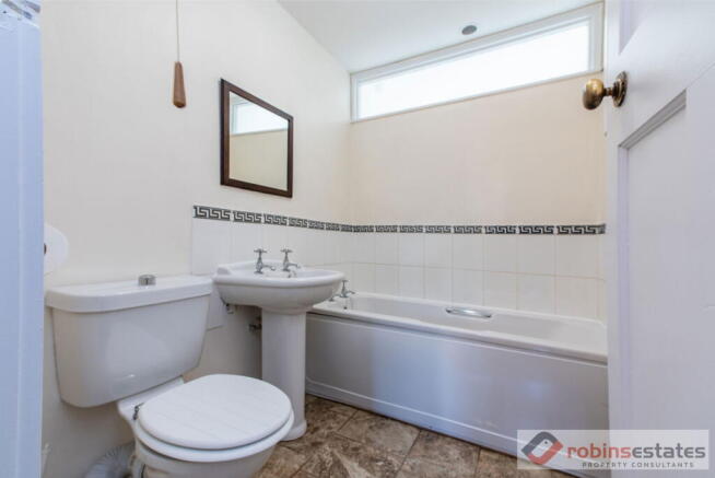 204 sutton passeys-1