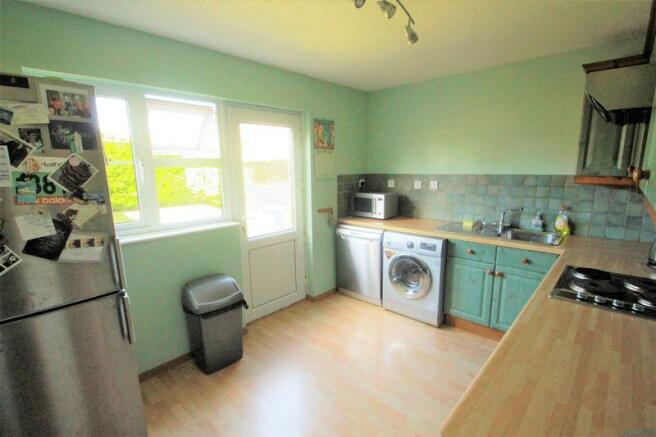 Kitchen/dining...