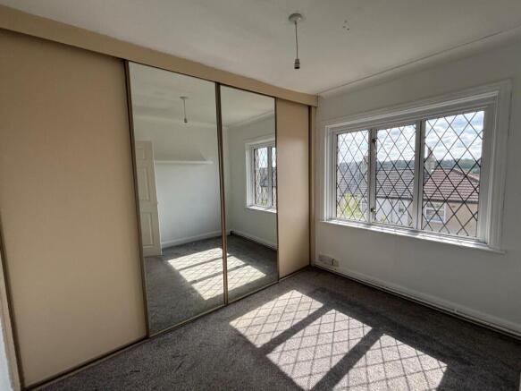 3 bed Semi-Detached for sale Image 9