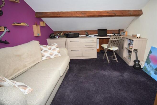 BEDROOM 2  