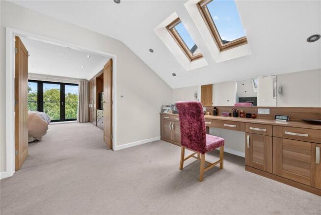 4 bed Detached for sale Image 12