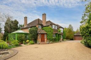 3 The Malt House, Home Farm Close, Esher KT10 9HA