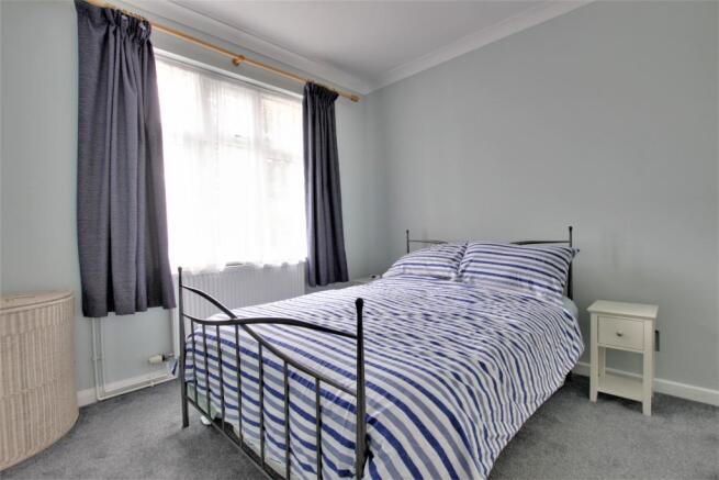 BEDROOM 2