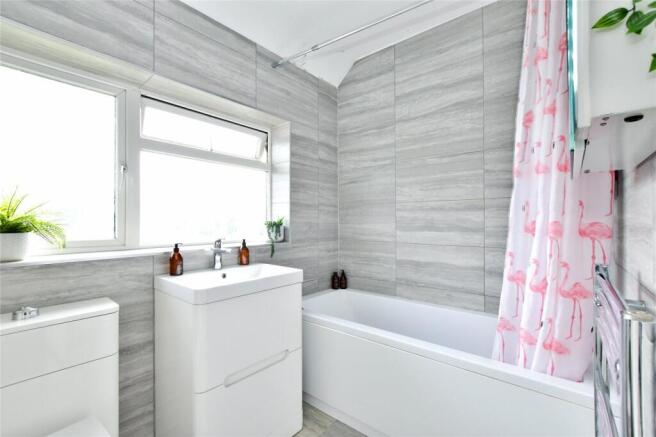 1st Floor Bathroom