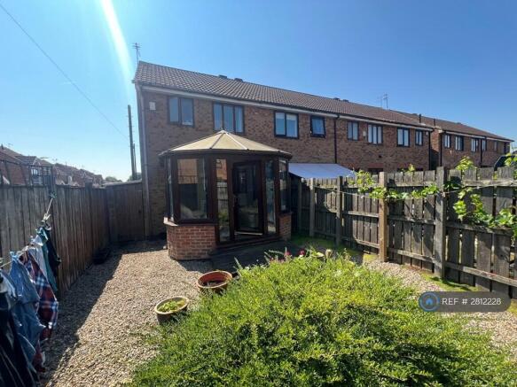 2 bed End of Terrace to rent in hull