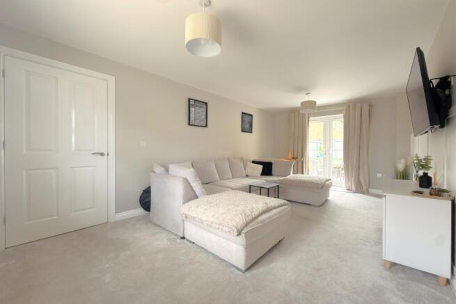 3 bed Detached for sale Image 4