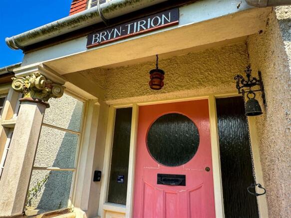 ENTRANCE PORCH & DATE PLAQUE