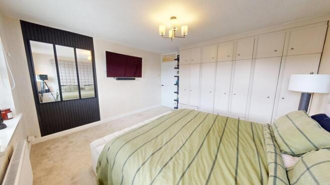4 bed Detached for sale Image 12