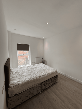 1 bed Apartment to rent Image 6