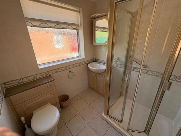 2 bed Bungalow to rent Image 8