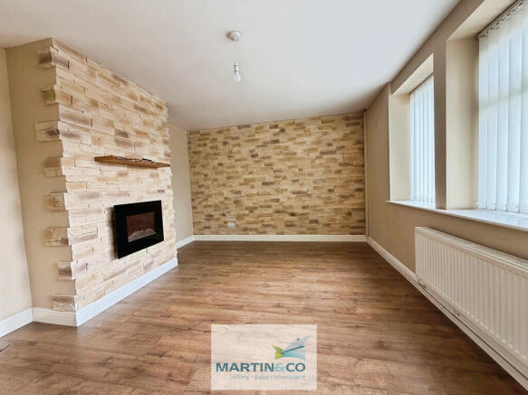 3 bed Town House for sale in worksop