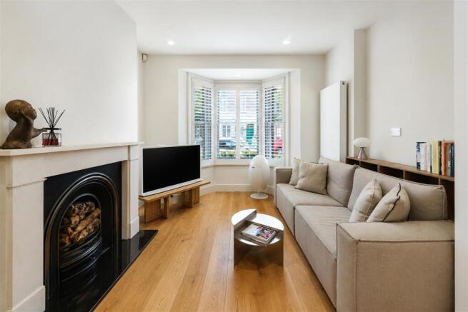 10 Treadgold Street - 4p1PeDHGHzQ5o3xW3a2j.jpg