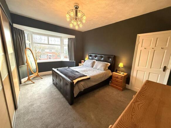 Bed 1 (2).JPG