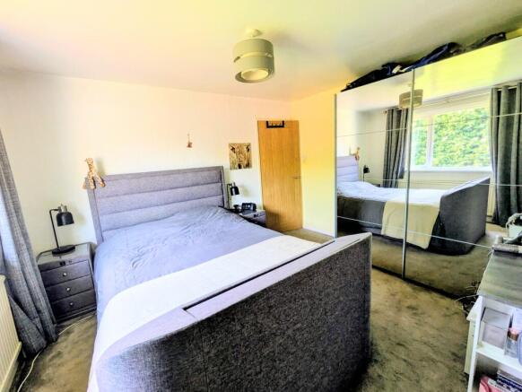 2 bed Bungalow for sale Image 11