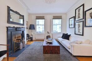 19, Chalcot Crescent, London NW1 8YE