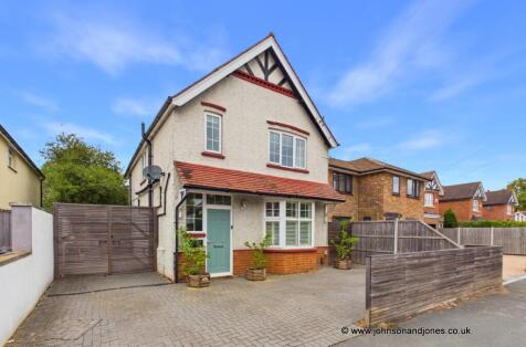 Weir Road, Chertsey, Surrey