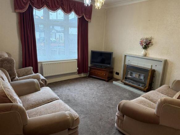 Plains Avenue, Maidstone photo 4