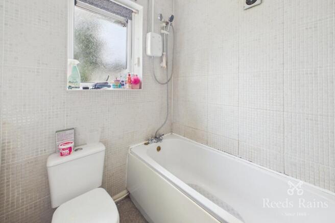 2 bed End of Terrace to rent Image 8
