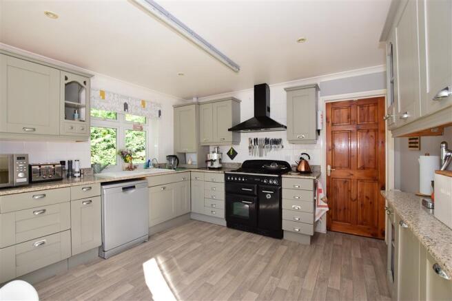 Kitchen/ Breakfast Room