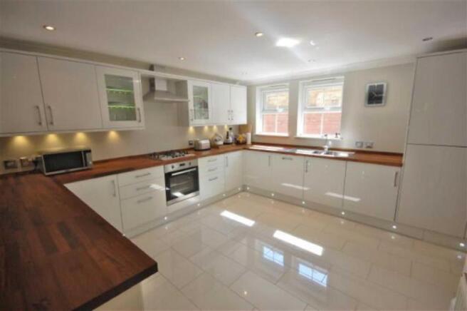 KITCHEN/DINER