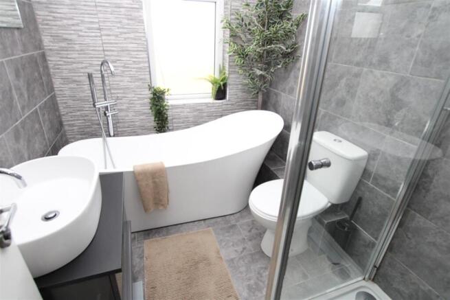 2 bed Semi-Detached for sale Image 12