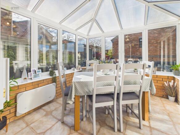 cam05459g0pr0147still030