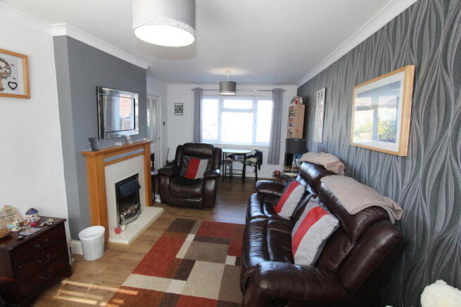 Maes Tyddyn, Coedpoeth photo 5